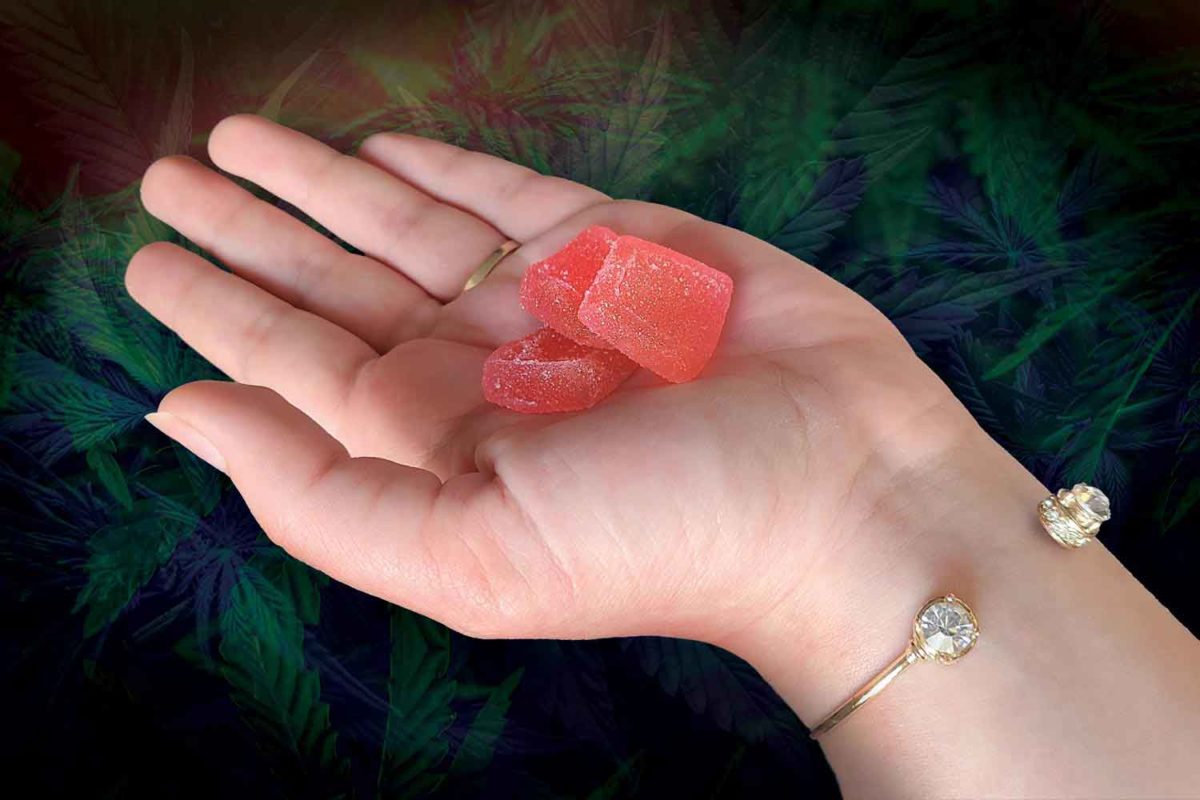A Hand Hold delta 8 thc edibles